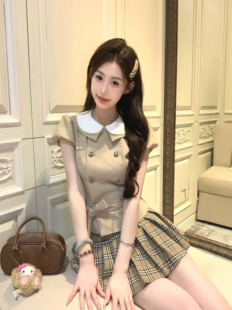 麻吉麻吉mochi奶杏格韵撞色娃娃领短袖上衣显瘦格纹百褶裙套装