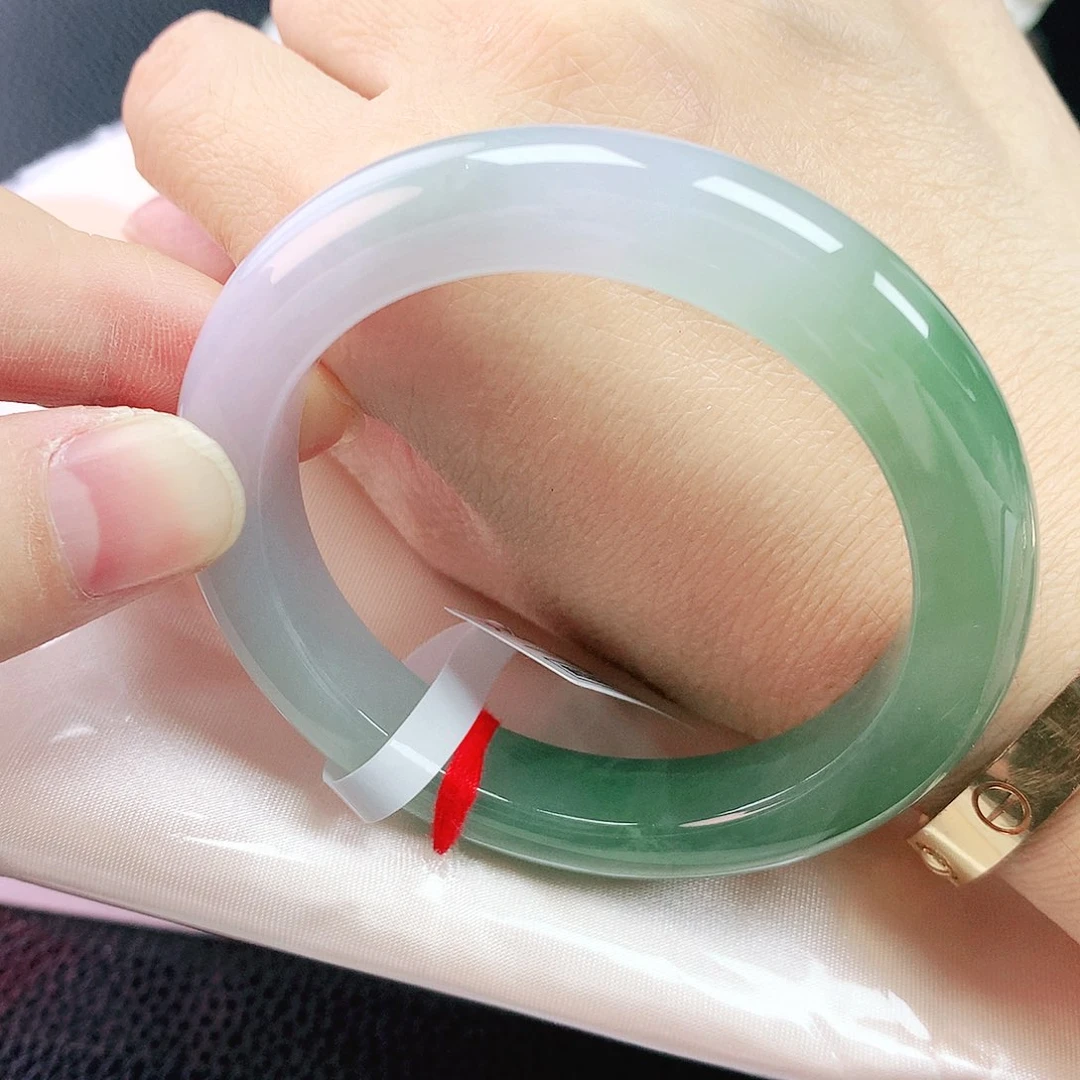 未镶嵌手镯翡翠50冰