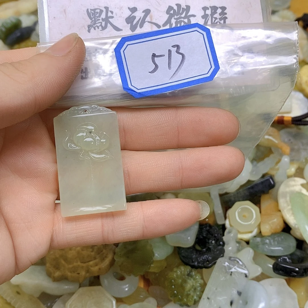 蛇纹石玉颈饰未镶嵌513
