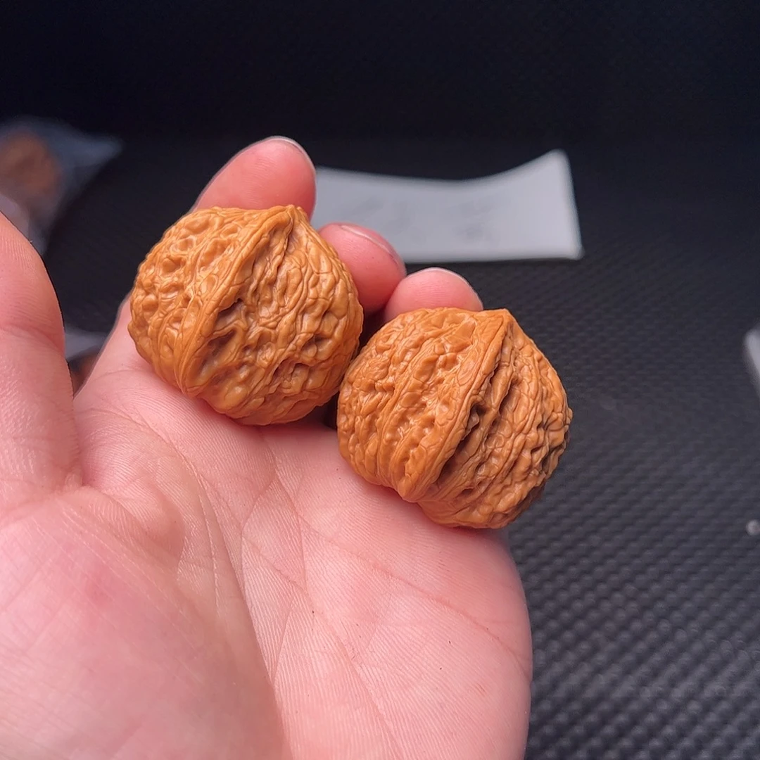 吊坠文玩核桃泥鳅背