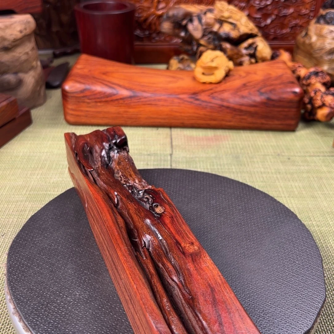 大果紫檀（缅甸花梨）榴***?