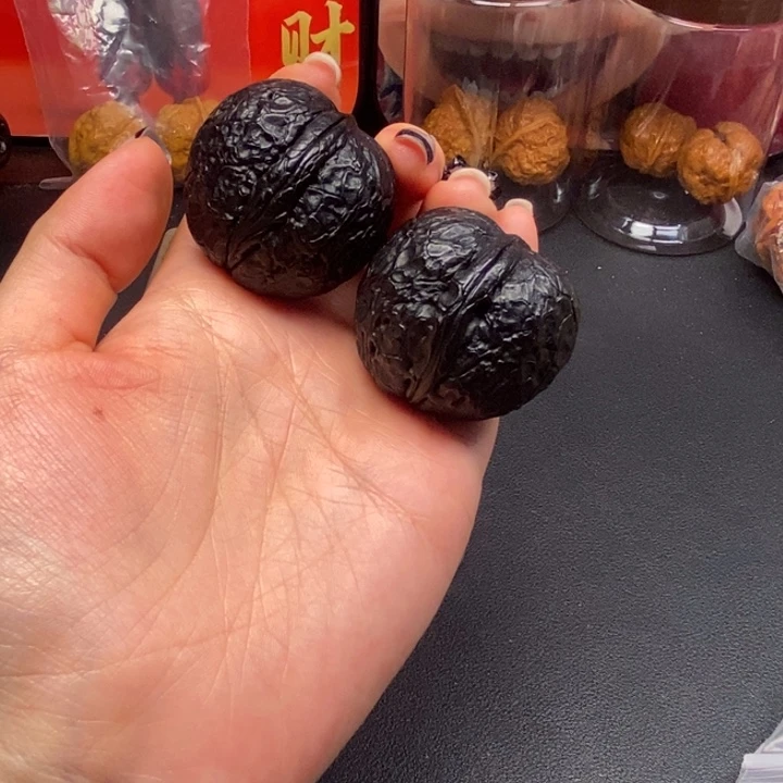 文玩核桃吊坠峭壁