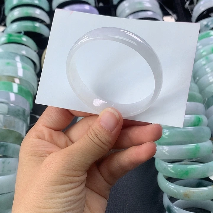 翡翠手镯未镶嵌公主52+