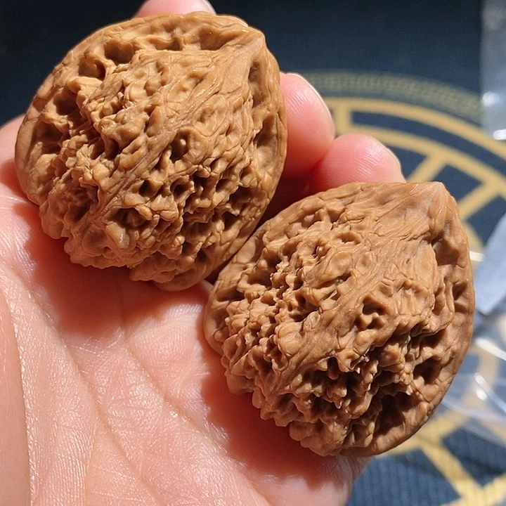 【闪购商品】文玩核桃吊坠南疆石