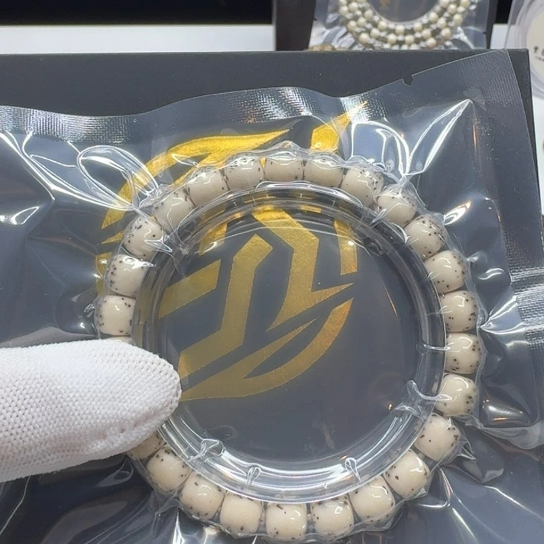 星月菩提吊坠122一物一图糯冰大白鲨河豚9左右单