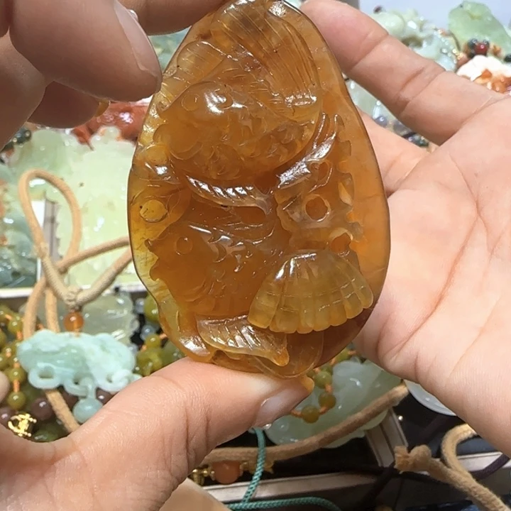 蛇纹石玉未镶嵌吊坠