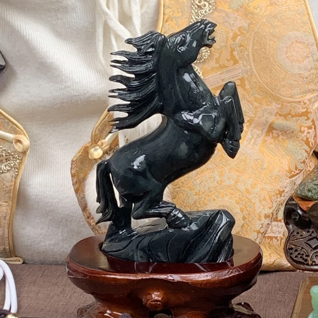 和田玉墨玉青花马到成功摆件