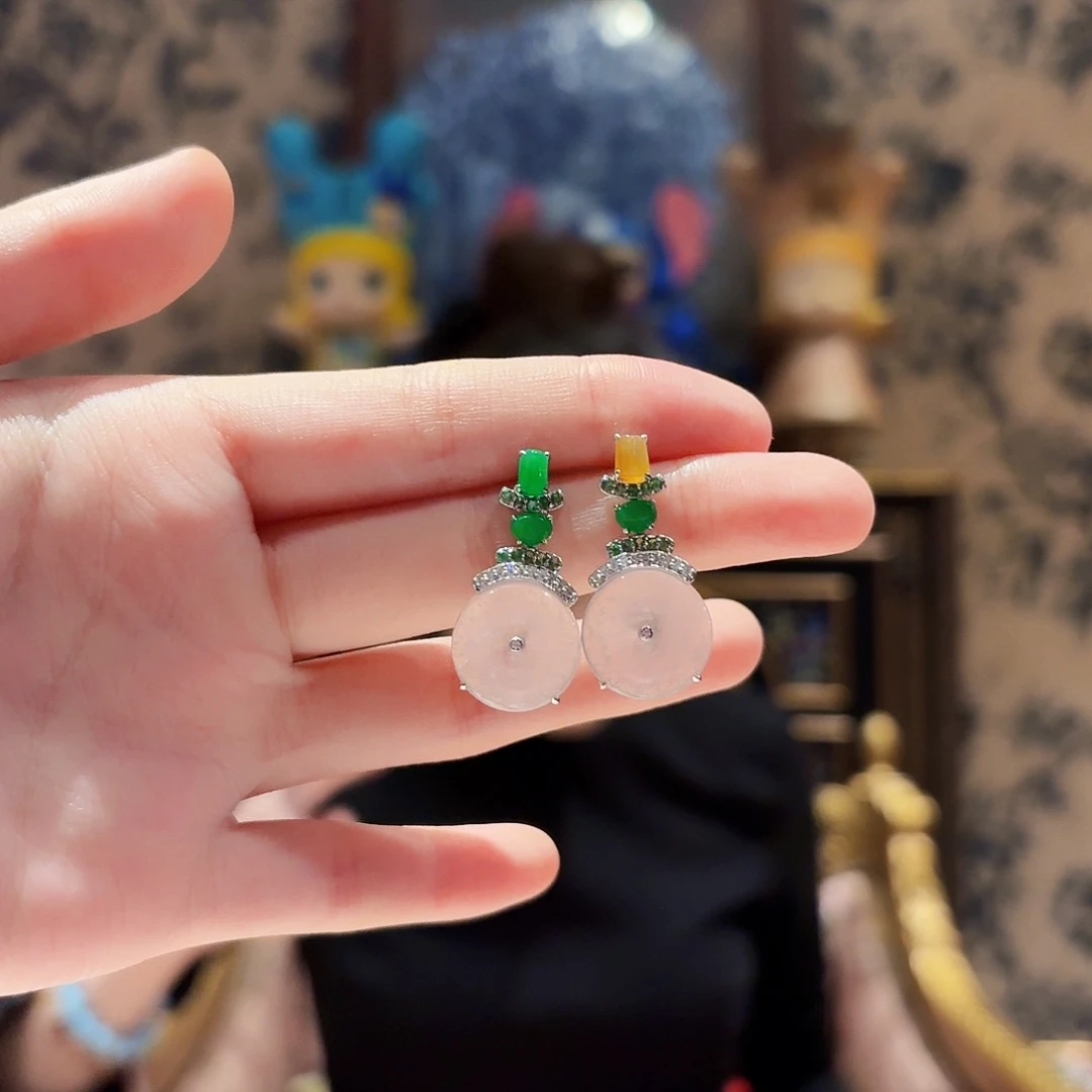 18K金镶嵌翡翠耳饰耳饰