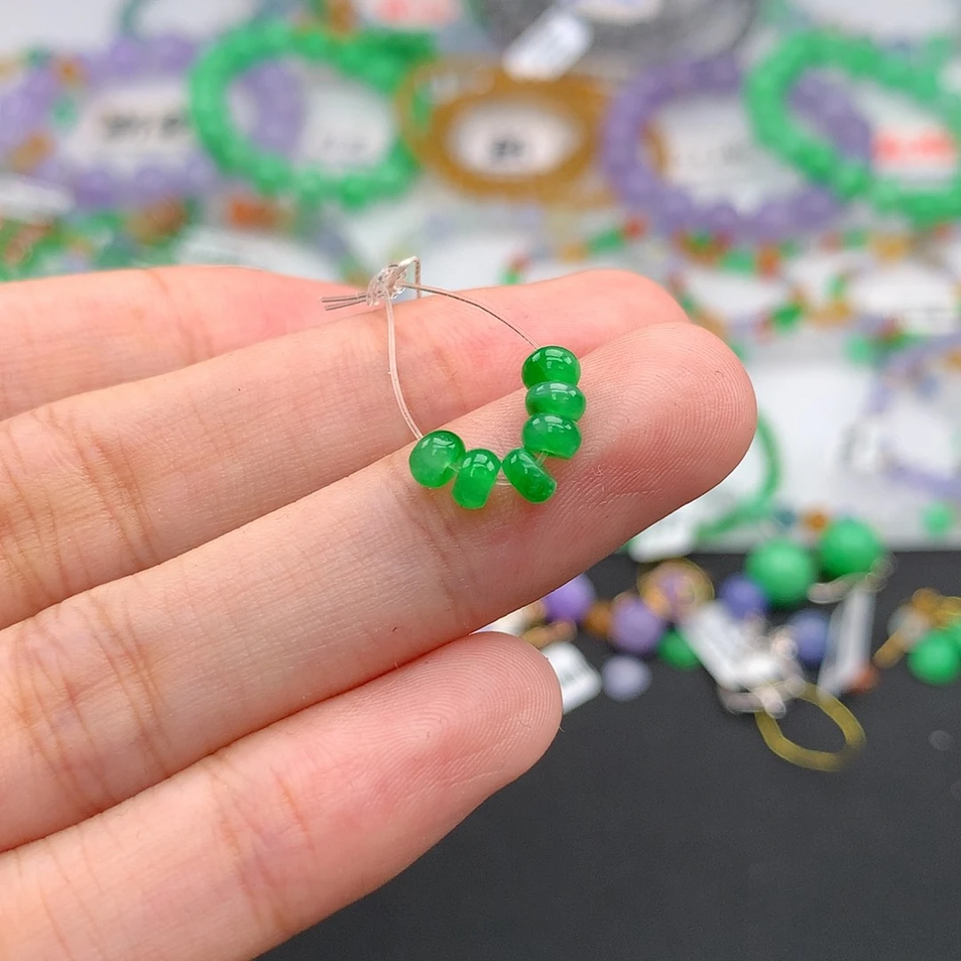 毛衣链未镶嵌翡翠曾**美