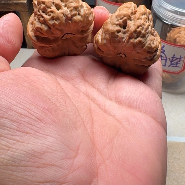 老***菜文玩核桃吊坠42蛙蛙