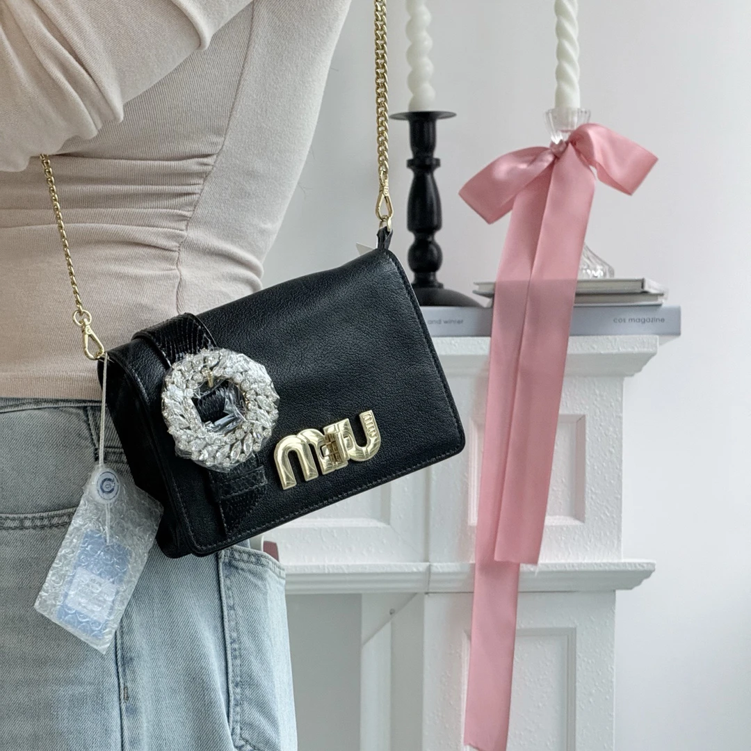 95新 MIU MIU/缪缪 miumiu 缪缪黑金银色太阳花链条包
