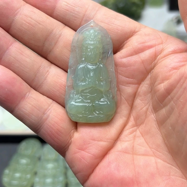 蛇纹石玉颈饰未镶嵌巴****司