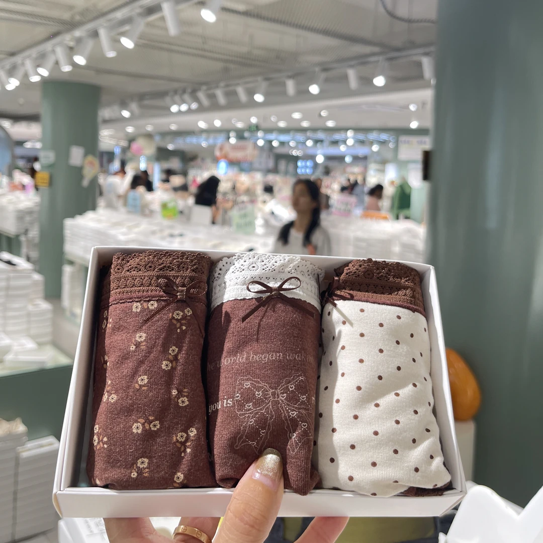 80 - 130斤层叠蝴蝶中腰舒适透气磨毛棉感包臀女士三角内裤