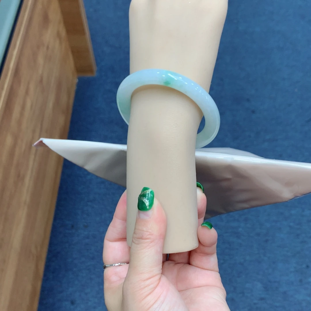 未镶嵌手镯翡翠买断