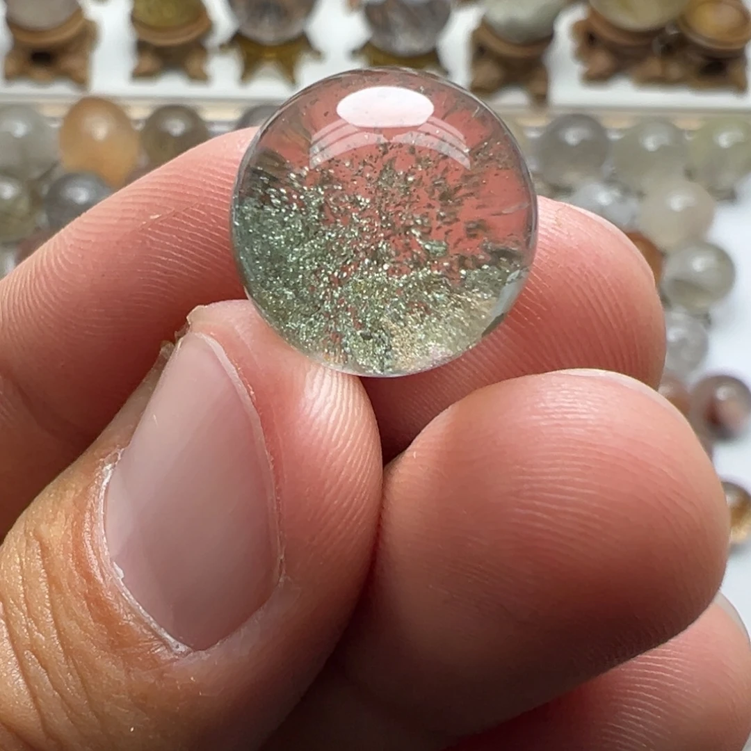 水晶珠宝半成品未镶嵌绿幽灵球