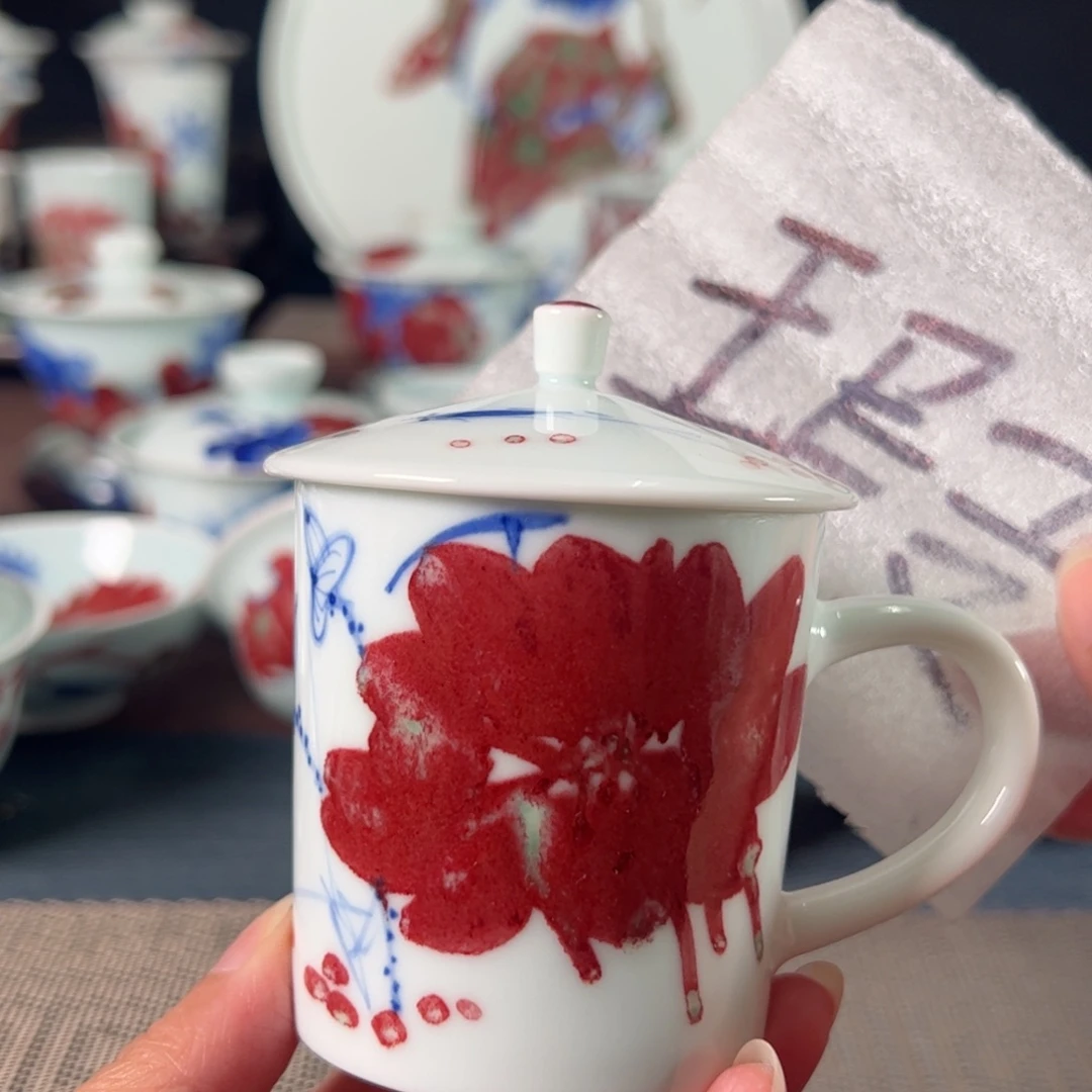 杯原矿青花釉里红瓷器