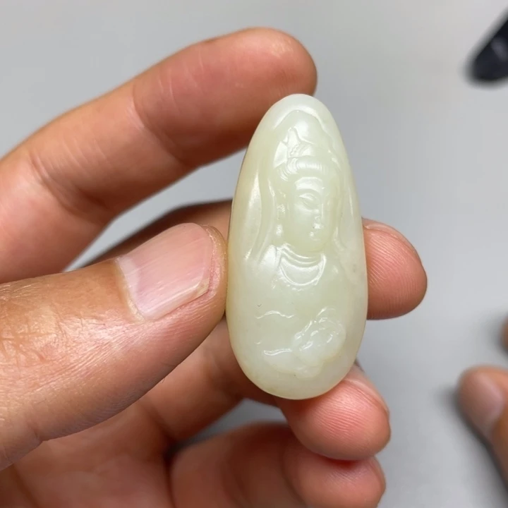 和田玉未镶嵌吊坠(不含链)凡**缘