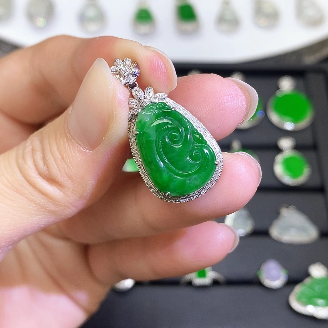 翡翠18K金镶嵌吊坠(不含链)