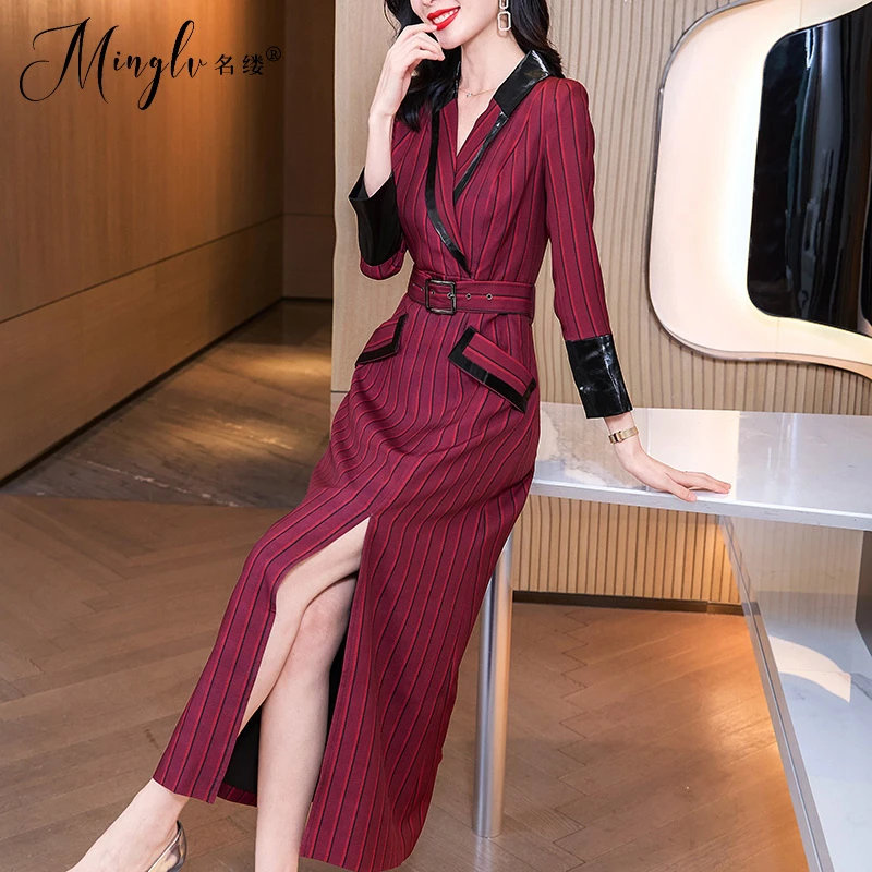 秋装2025年新款气质名媛职业装女神范长款高腰开叉修身西装连衣裙