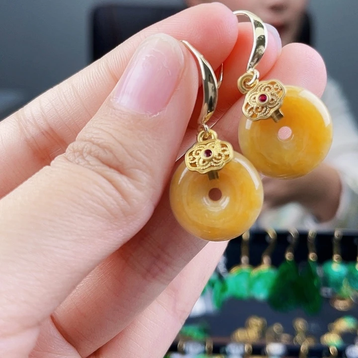 翡翠耳饰未镶嵌饰品