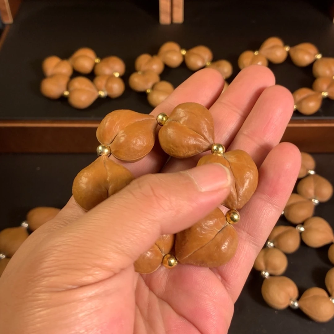 【闪购商品】吊坠桃核可*