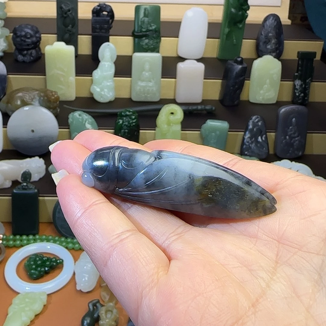 漫***者和田玉未镶嵌颈饰