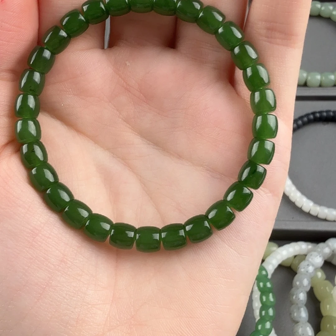 手串未镶嵌和田玉（碧玉）