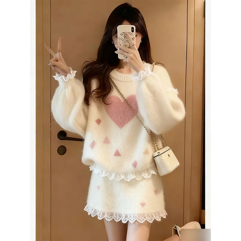 温柔风爱心毛衣套装女2025新款蕾丝拼接两件套秋冬穿搭甜美风女款