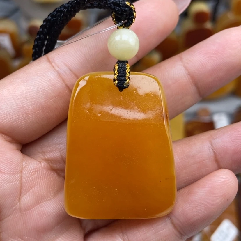 【闪购商品】琥珀颈饰未镶嵌