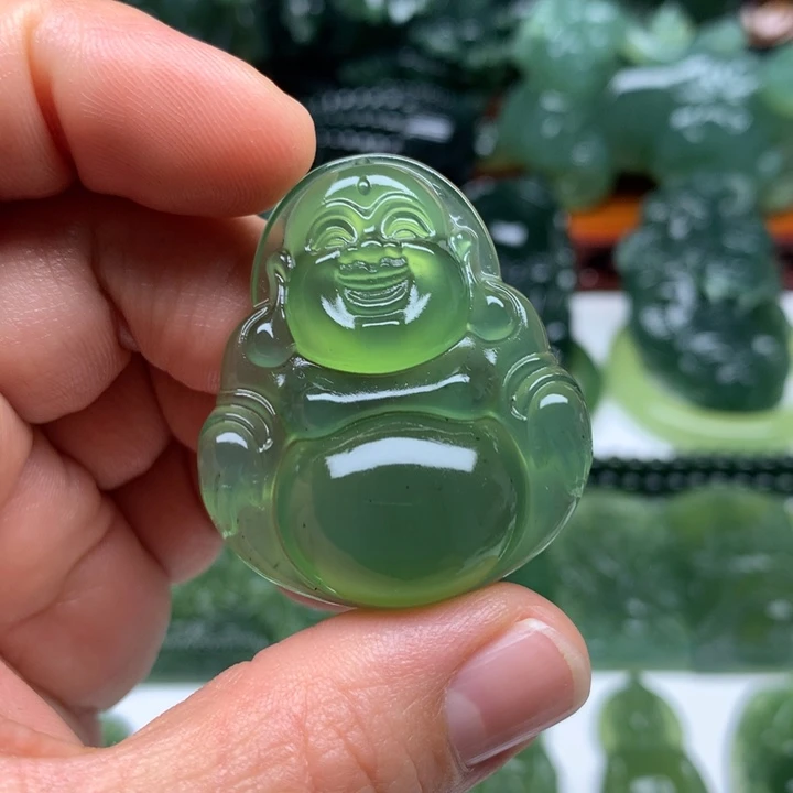 愚***见蛇纹石玉未镶嵌颈饰