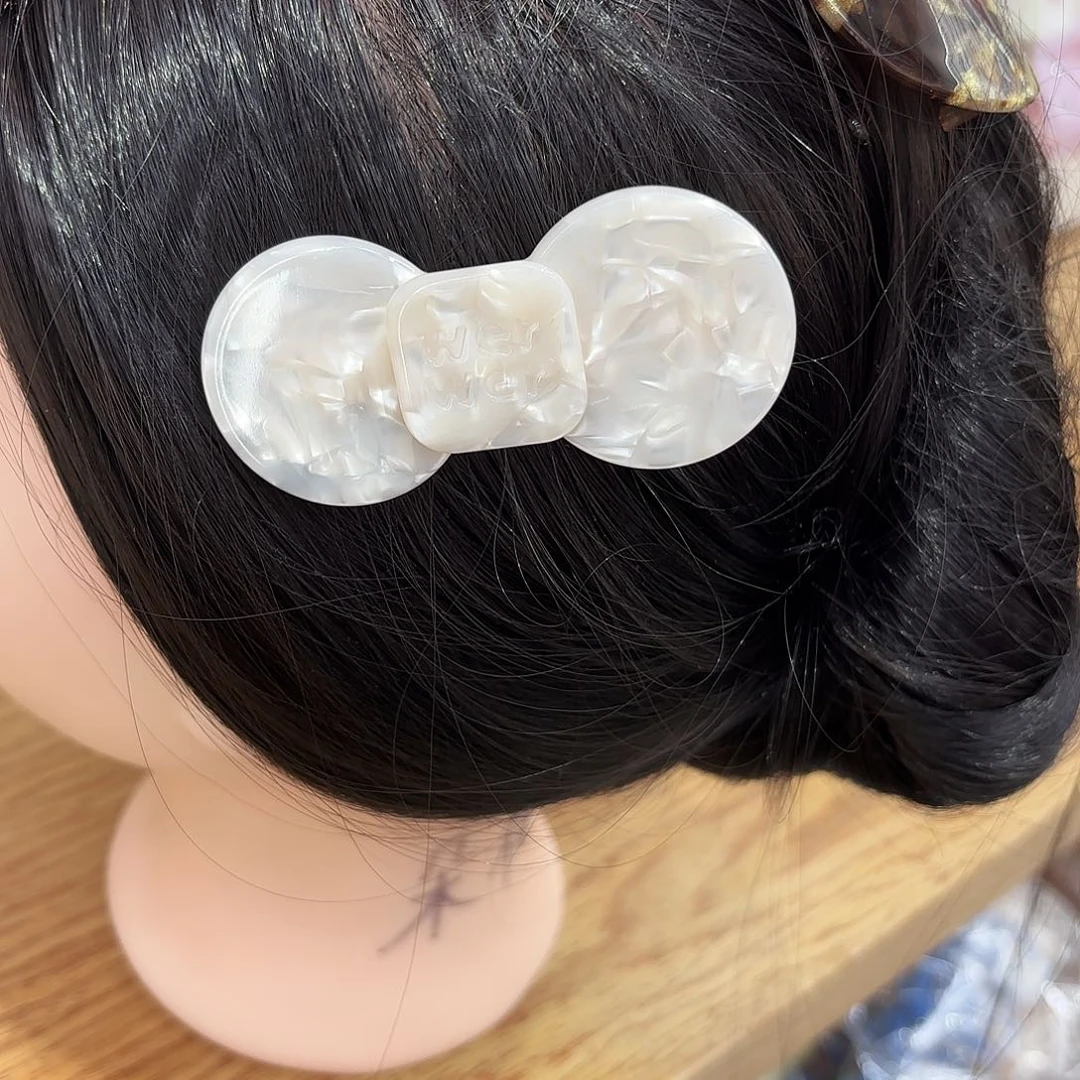 皮质铁合金大号蝴蝶结贝母