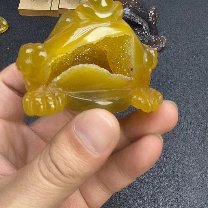 玛瑙/玉髓未镶嵌珠宝奇石