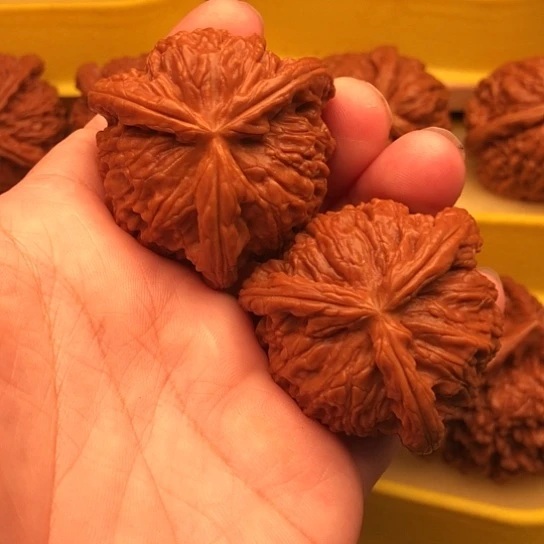 愚***道文玩核桃吊坠核桃