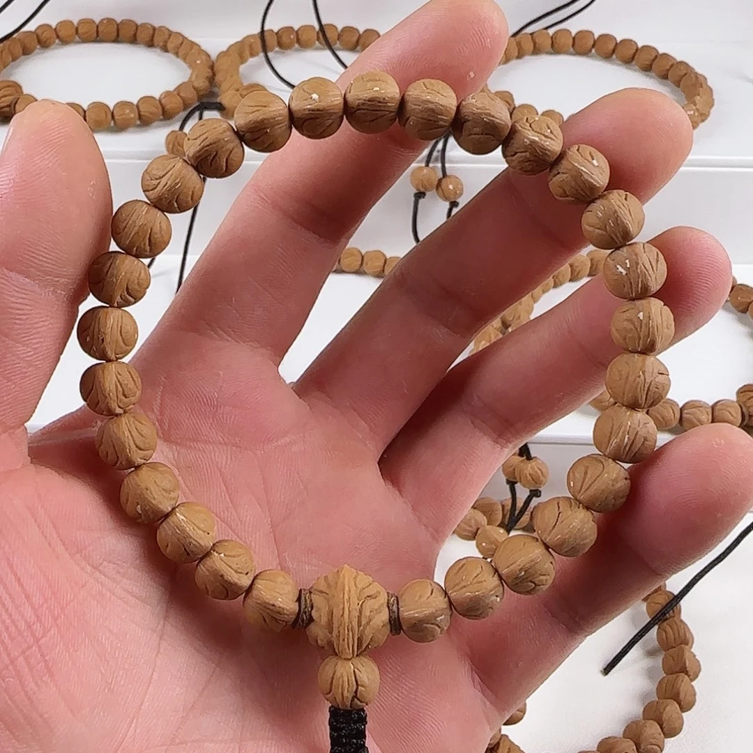 吊坠桃核精致小尺龙纹小金豆