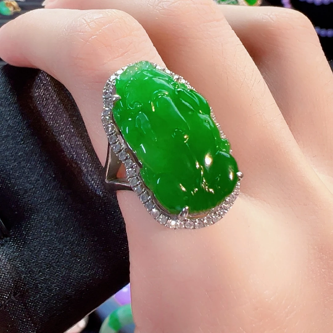 翡翠18K金镶嵌戒指签收后24小时鉴赏期