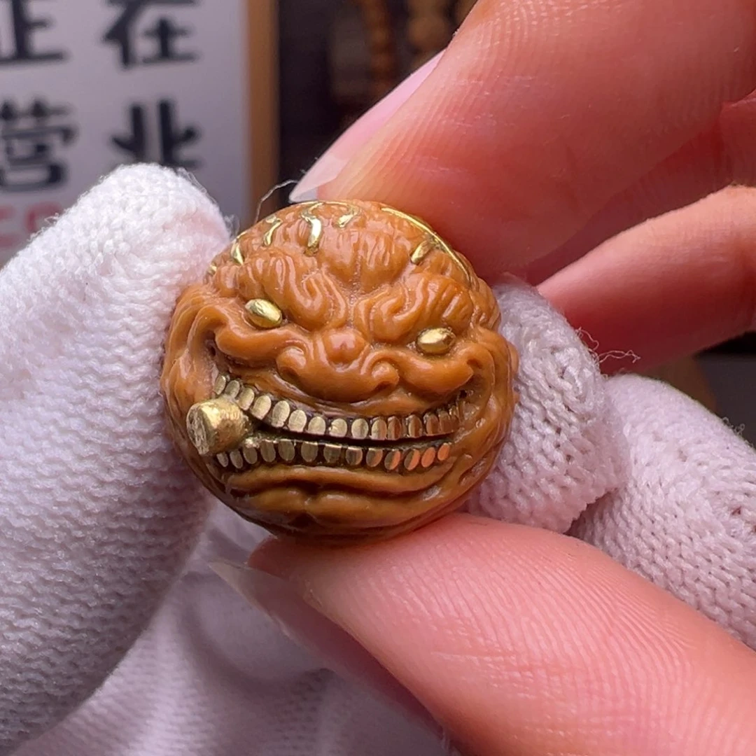 猴头核桃把件镶嵌款火焰烟鬼18左右尺寸全品有正常封口线