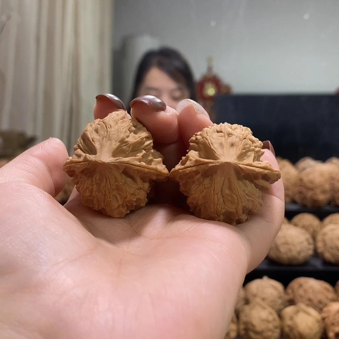 把件文玩核桃36白蛇谷有伤