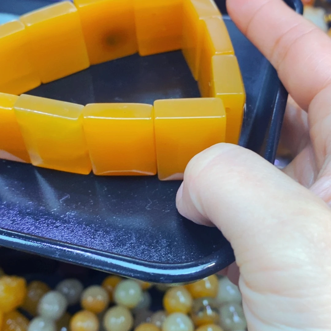 未镶嵌石英质玉（黄龙玉）吊坠(不含链)