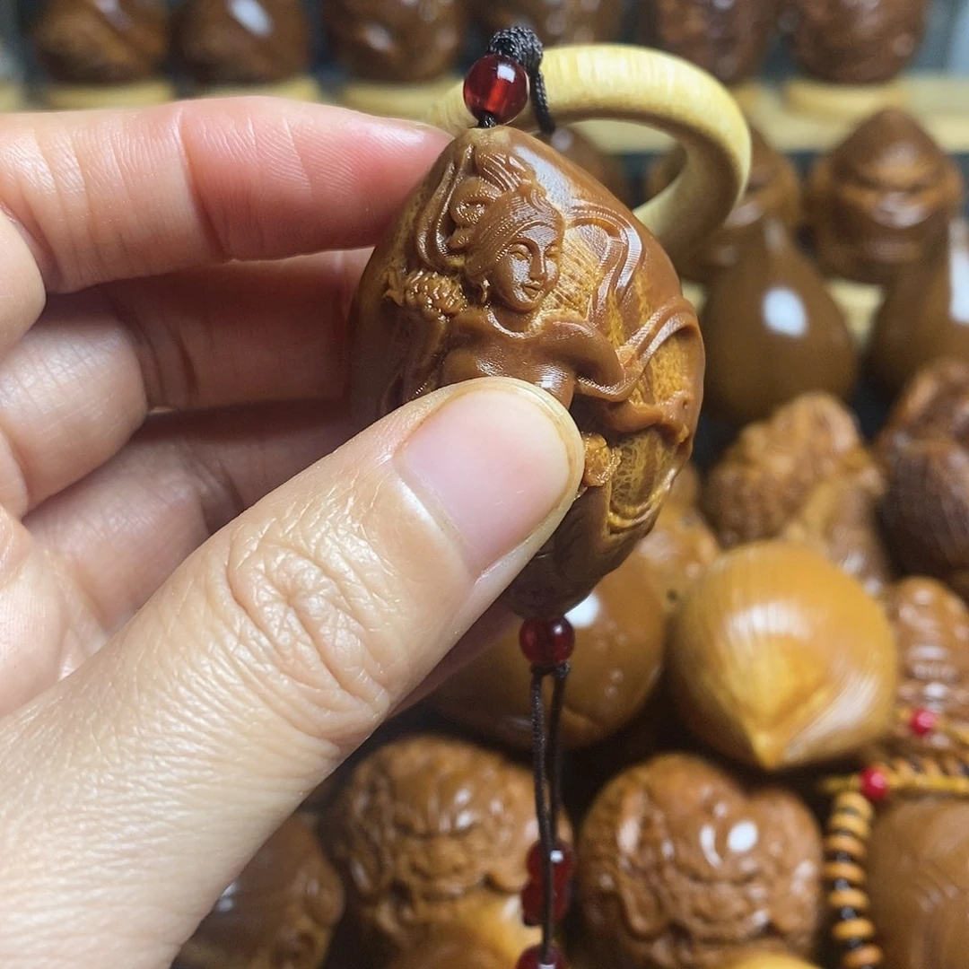 【闪购商品】核桃木/黑胡桃（胡桃木）橄榄核雕工艺美女➕蝴蝶