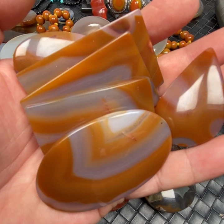 玛瑙/玉髓未镶嵌颈饰