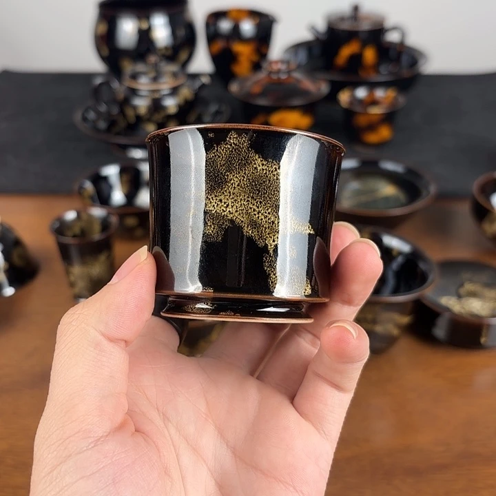 瓷洒彩鹧鸪斑容天杯