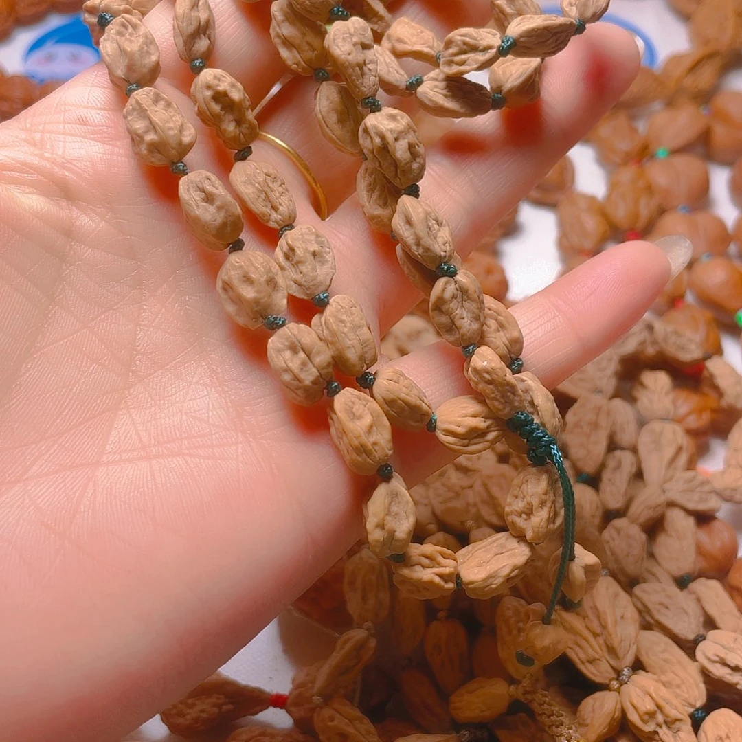 自***生文玩核桃吊坠异型