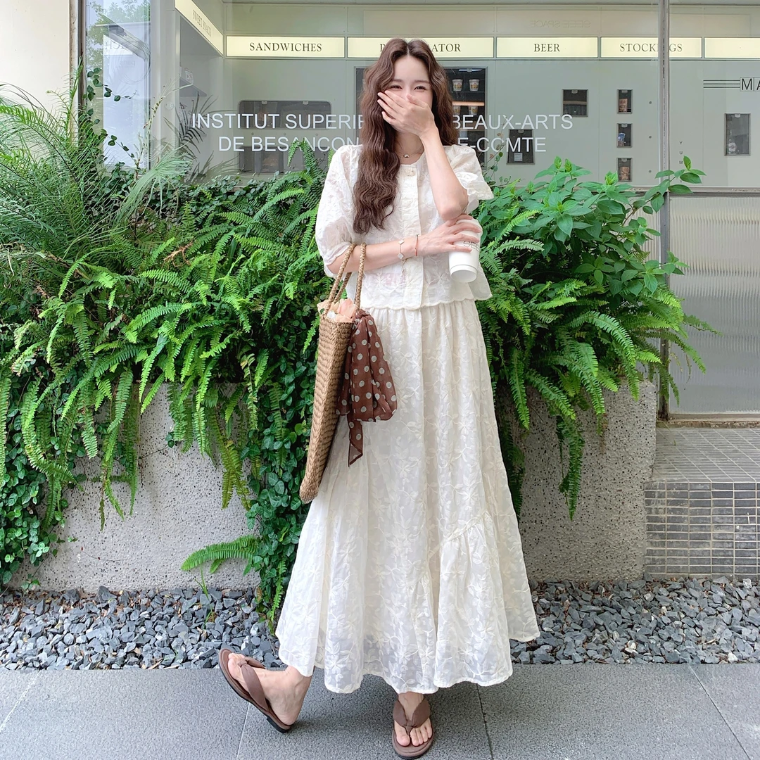浪漫法式气质刺绣套装裙女2025年夏季新款氛围感上衣半身裙两件套