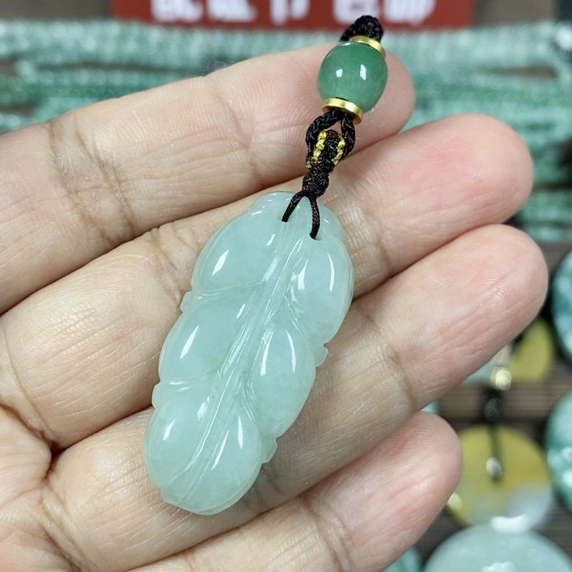 【闪购商品】翡翠颈饰未镶嵌玉吊坠翡翠玉金枝玉叶