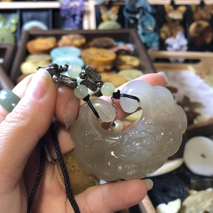 岫玉未镶嵌岫玉挂件