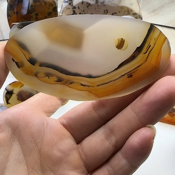 未镶嵌颈饰玛瑙/玉髓