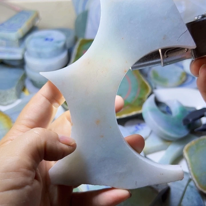 颈饰未镶嵌翡翠翡翠小料