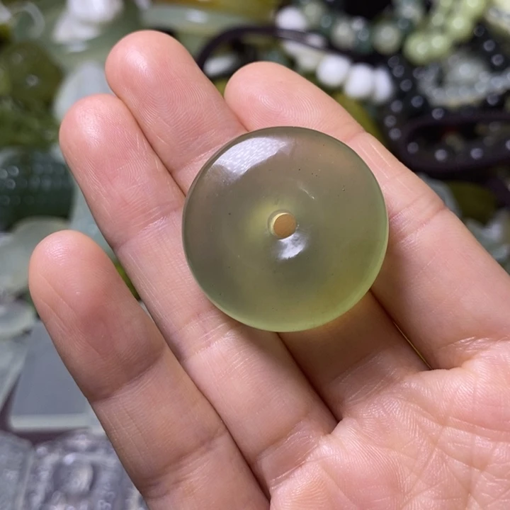 岫玉岫玉颈饰未镶嵌