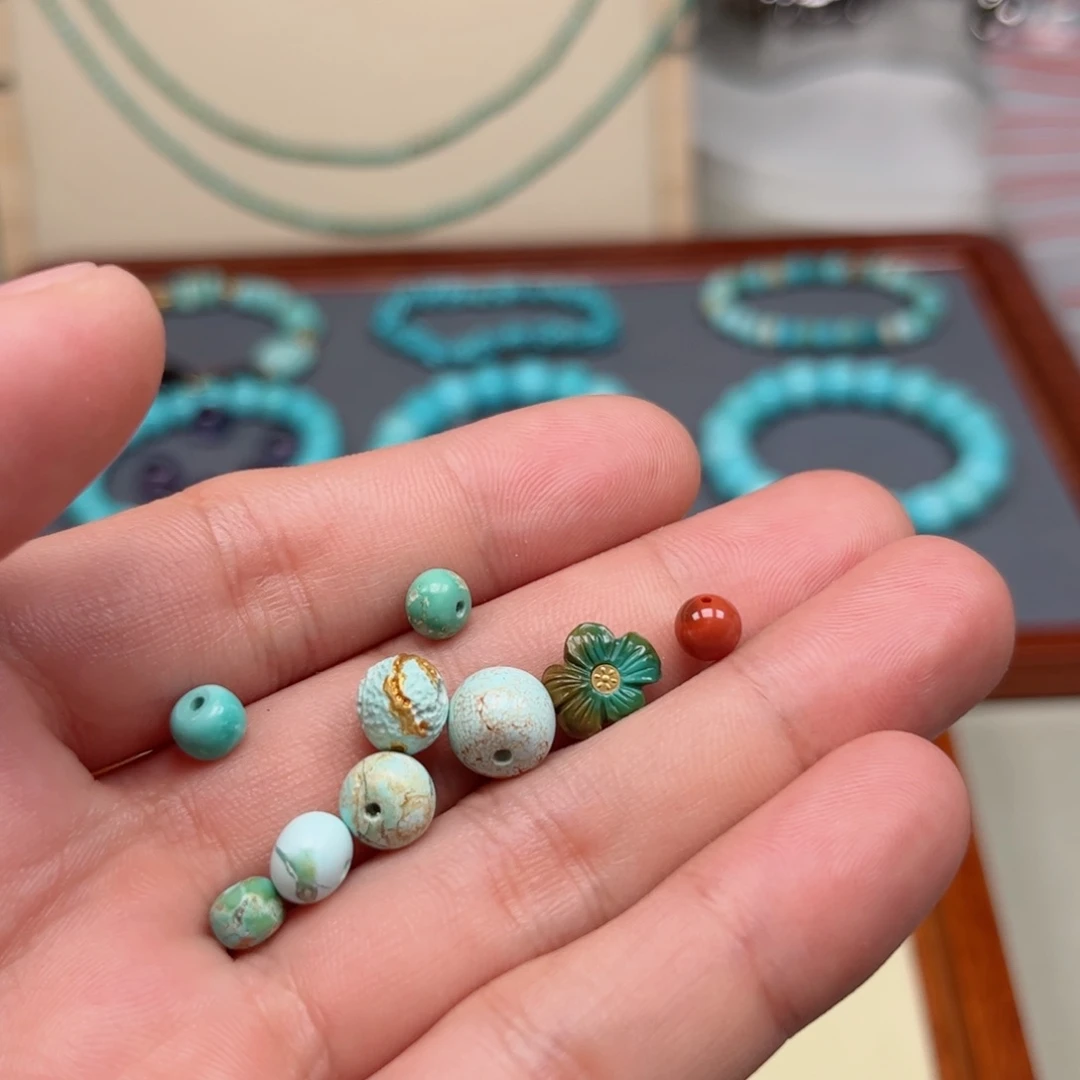 南红玛瑙未镶嵌珠宝奇石