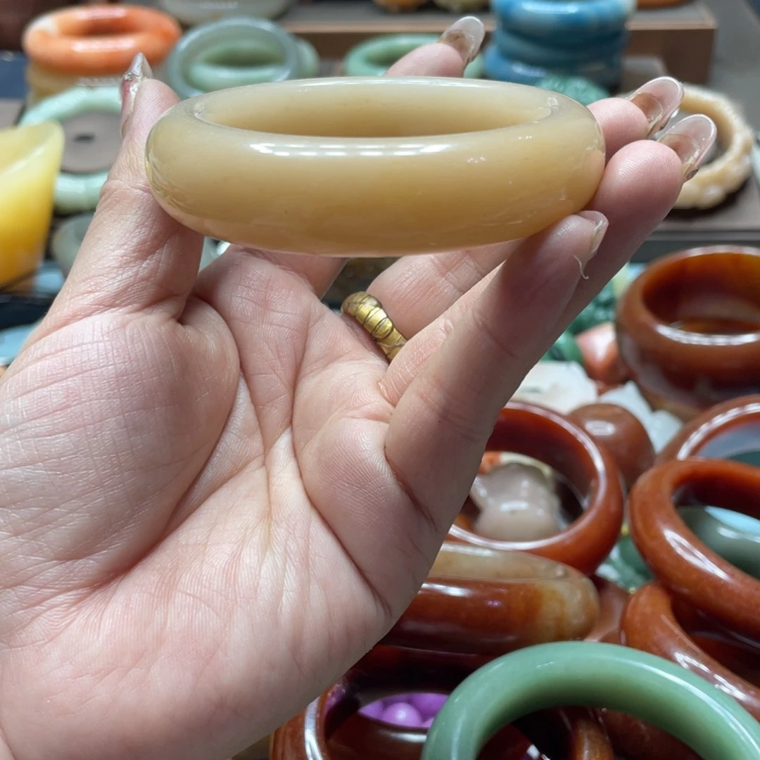 石英质玉手镯合金不***子